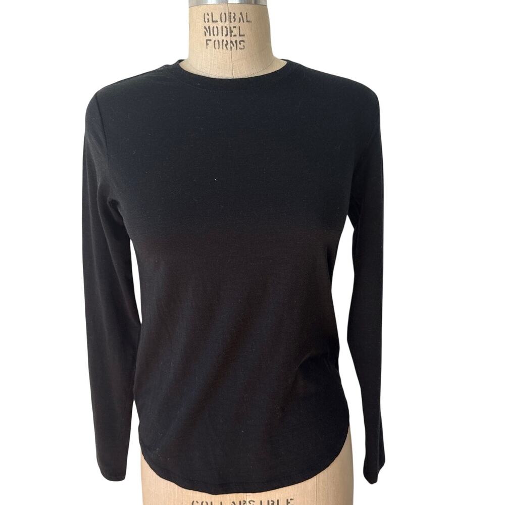Kathmandu Long Sleeve Layering T-Shirt in Black Marino Wool Size 4